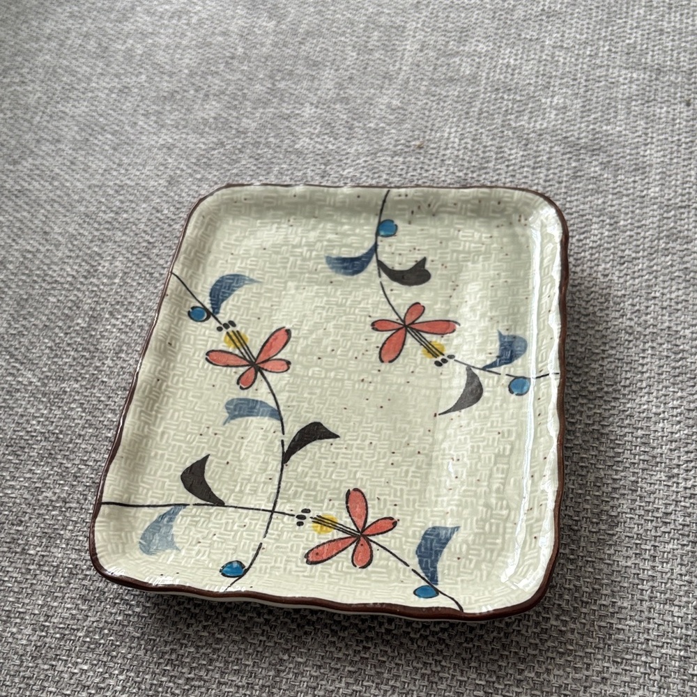 Charming Floral Design Rectangular Plate